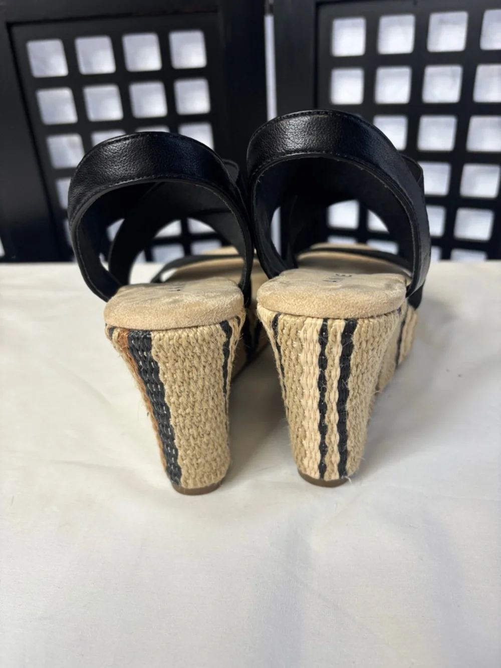 🖤 Anne Klein Espadrille Wedge Sandals Womens 6 Black Elastic Strap 🖤 - Picture 4 of 12